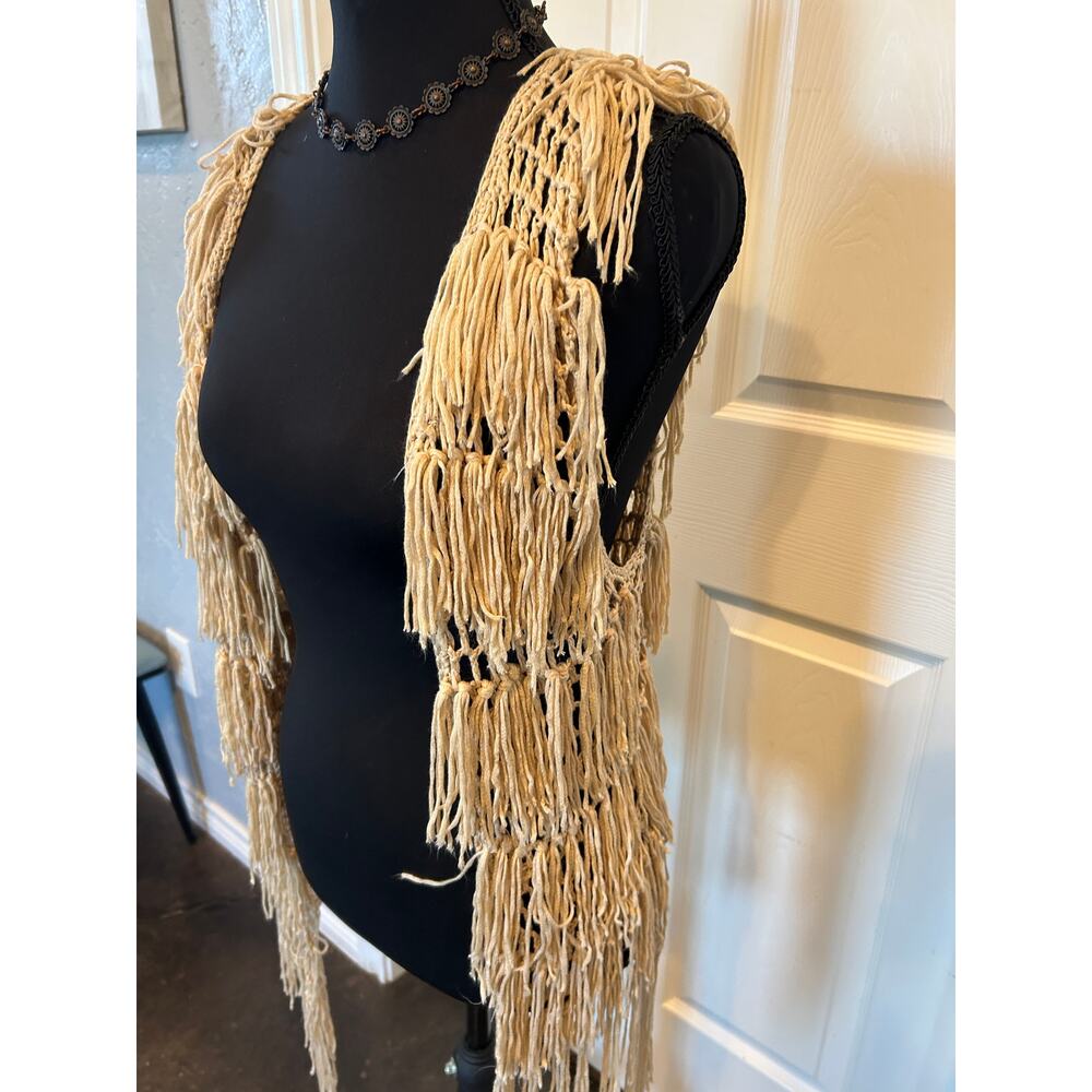Umgee Shaggy "Yeti" Fringe Crochet Open Front Vest Festival Boho Chic Size S